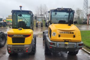 LIEBHERR L504C vs MECALAC MCL4