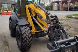 MECALAC AT1050, EM-Serv laos_05